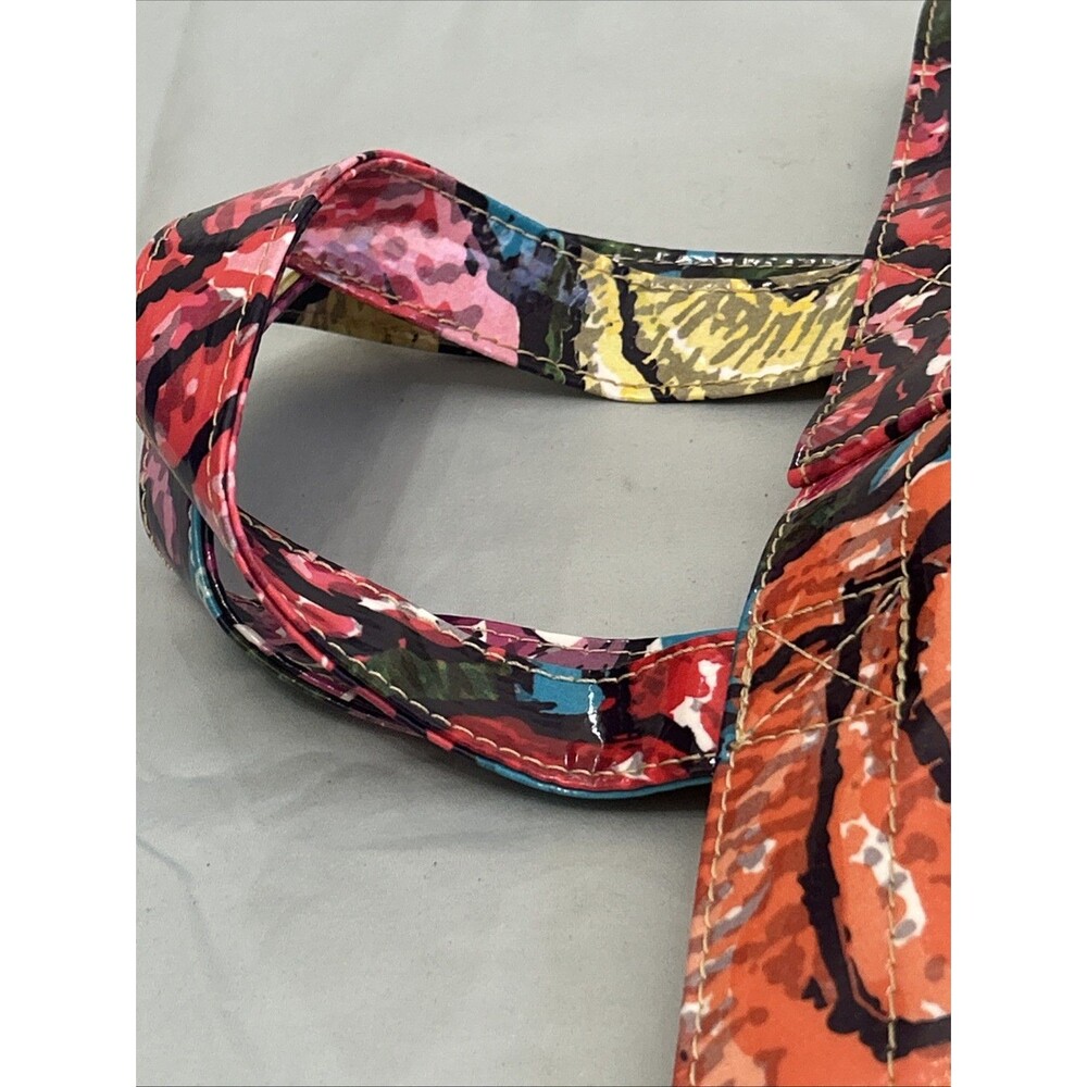 Consuela Grab N Go Mini Bag Big Rose Pattern - Picture 9 of 10